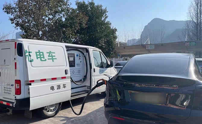 河西区汽车搭电